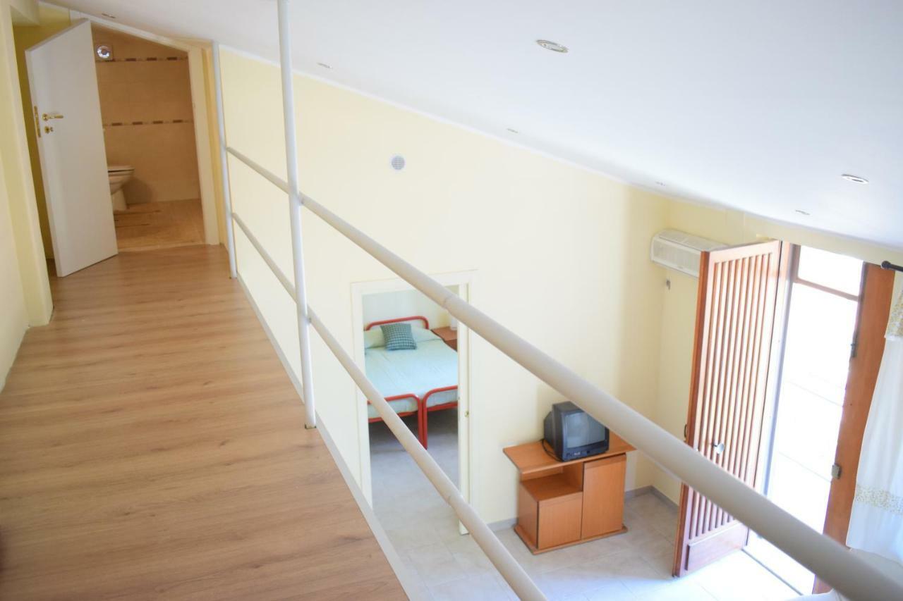 Beach House Vaccarizzo Catania Bagian luar foto